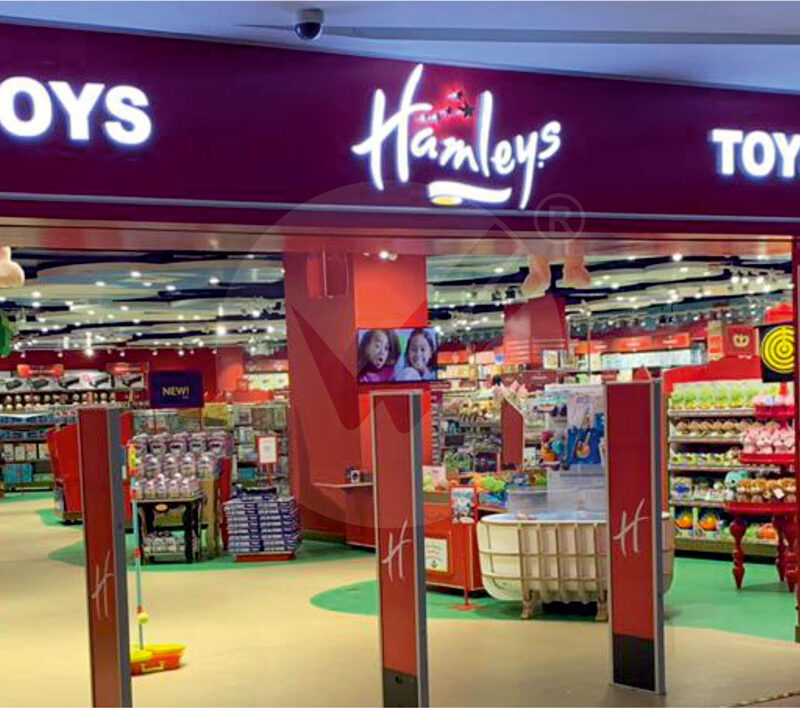 hamleys02